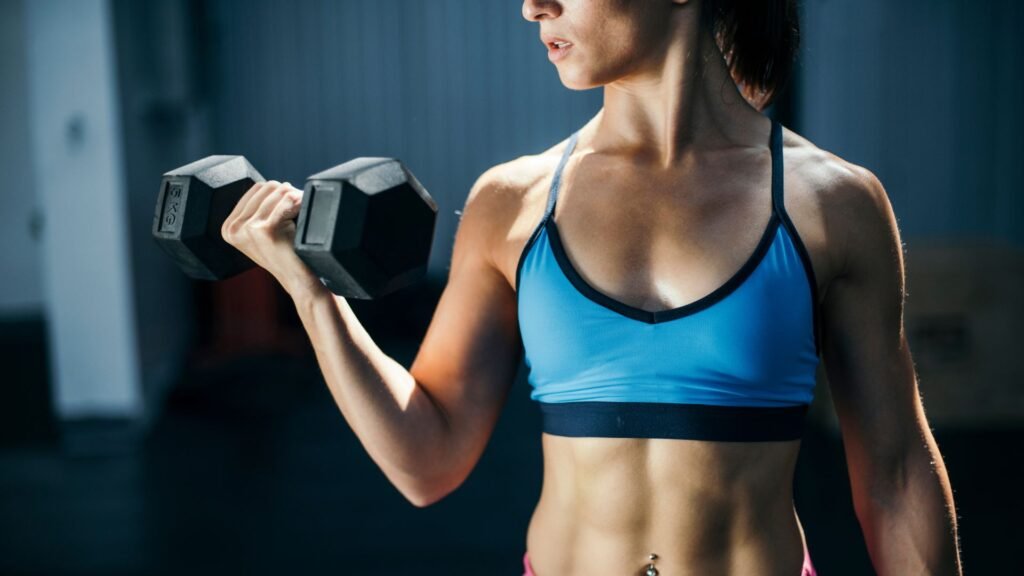 biceps workout with dumbbells